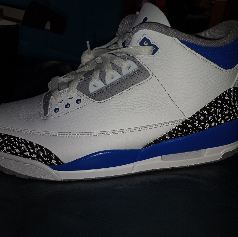 Jordan retro 3 Racer Blue
